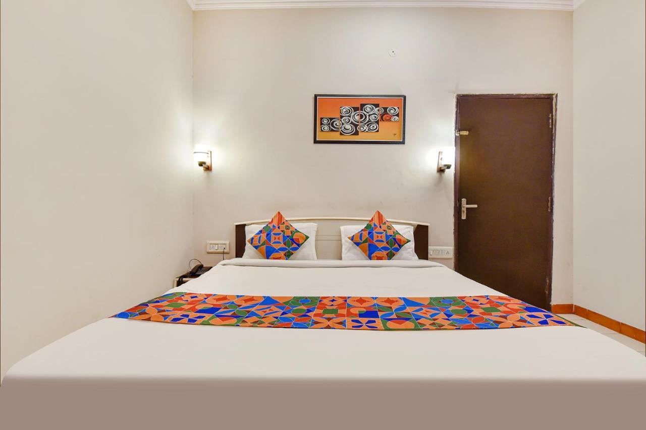 Fabhotel Shri Laxmi Palace Jaipur Exteriör bild